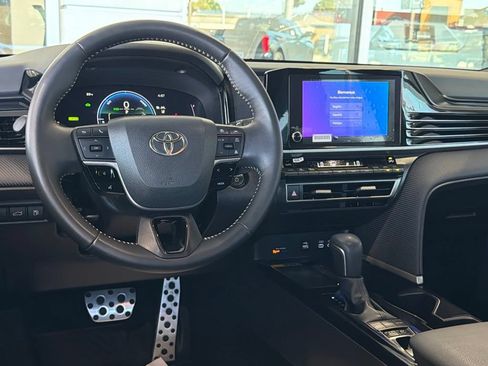 Certified 2025 Toyota Camry SE w/ Convenience Package FWD image 32