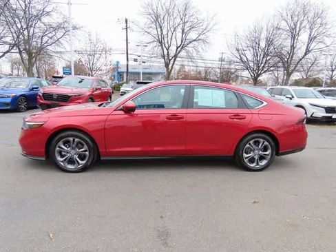 Certified 2023 Honda Accord EX image 3