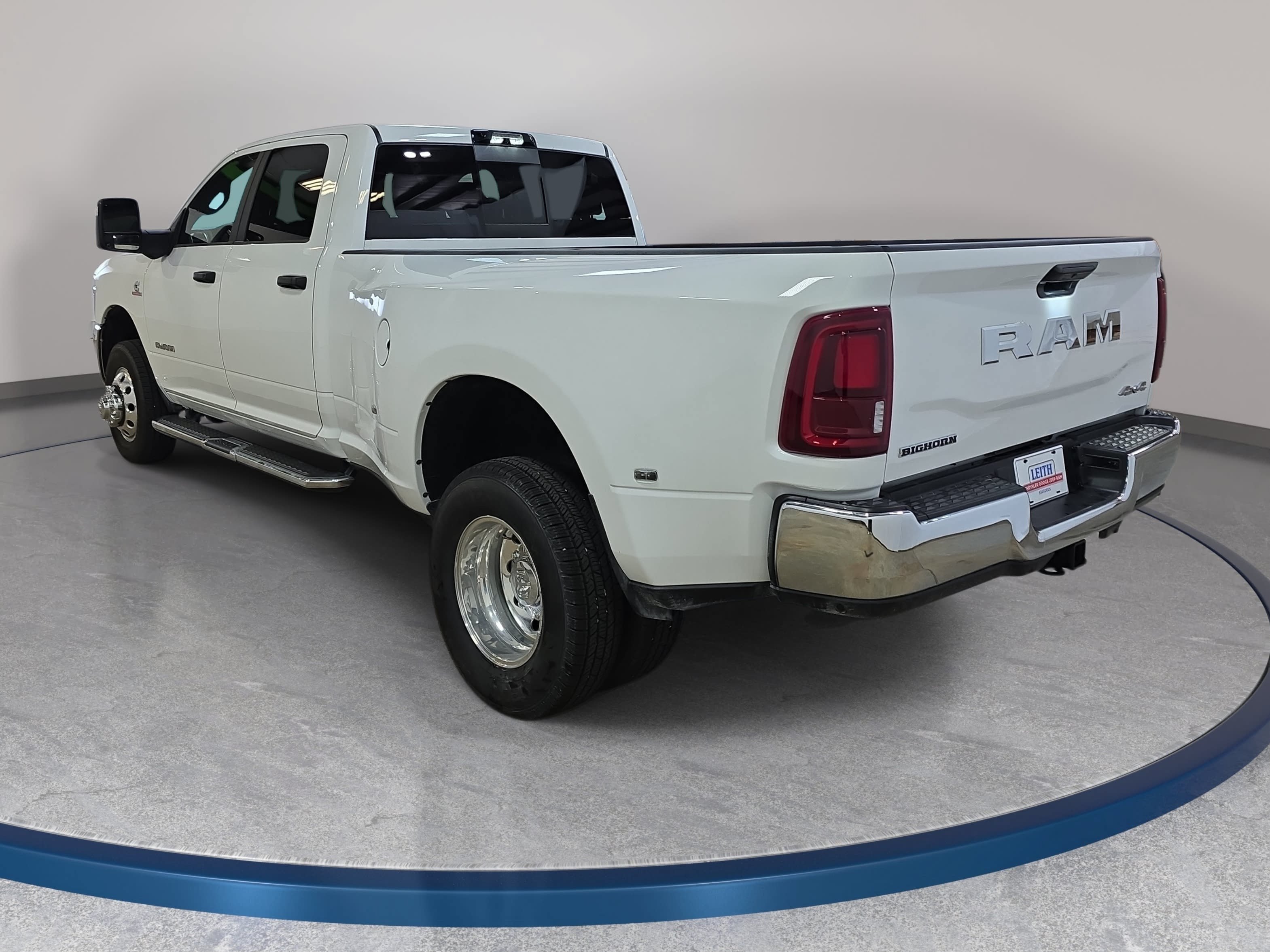 New 2026 RAM 3500 Big Horn AWD/4WD image 8