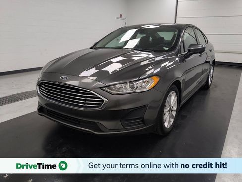 Used 2019 Ford Fusion SE FWD image 1