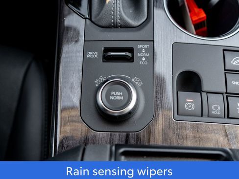 New 2026 Toyota Highlander Platinum image 30