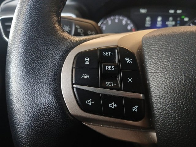 Used 2022 Ford Explorer XLT w/ Equipment Group 202A RWD image 9