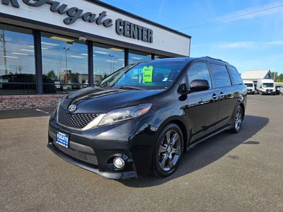 Used 2015 Toyota Sienna SE w/ SE Preferred Package