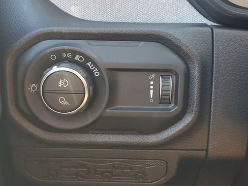 New 2025 Jeep Gladiator Sport image 35