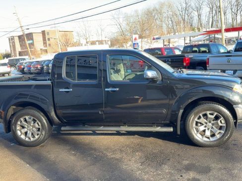 Used 2018 Nissan Frontier SL image 4