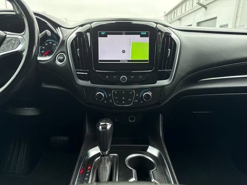 Used 2019 Chevrolet Traverse LT w/ LT Premium Package AWD/4WD image 23