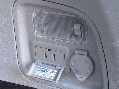 Certified 2018 Toyota Sienna Limited Premium image 26