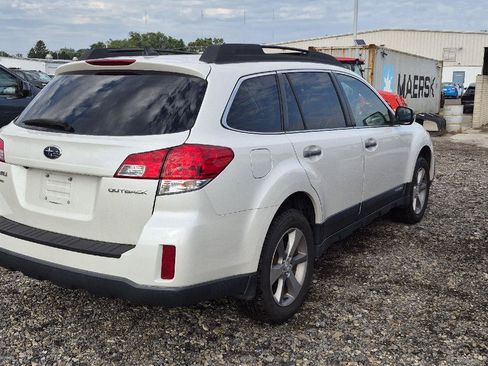 Used 2014 Subaru Outback 2.5i Limited AWD/4WD image 3
