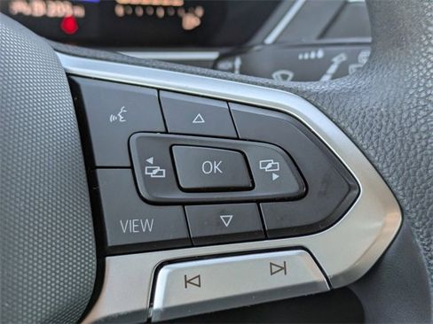 Certified 2022 Volkswagen Tiguan S image 27