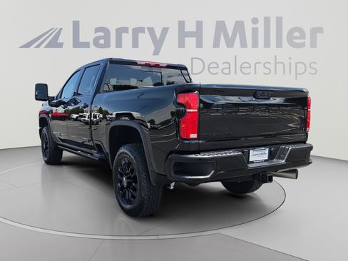 New 2026 Chevrolet Silverado 3500 High Country w/ High Country Premium Package AWD/4WD image 3