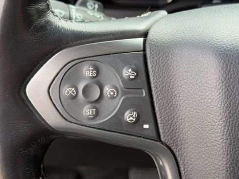 Used 2018 Chevrolet Tahoe Premier RWD image 14