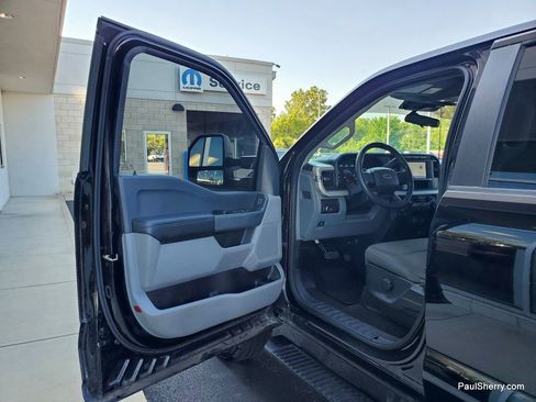 Used 2023 Ford F250 XL w/ STX Appearance Package image 21