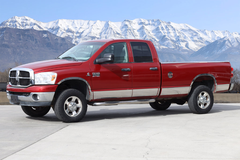 Used 2008 Dodge Ram 2500 Truck SLT w/ Popular Equipment Group AWD/4WD image 2