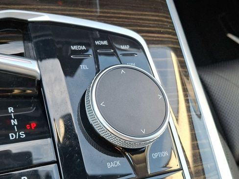 Used 2023 BMW X7 xDrive40i w/ Premium Package image 22