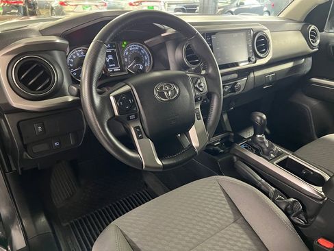 Certified 2022 Toyota Tacoma SR5 image 14