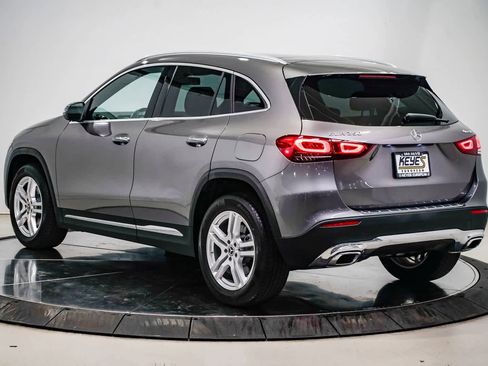 Certified 2022 Mercedes-Benz GLA 250 4MATIC image 2