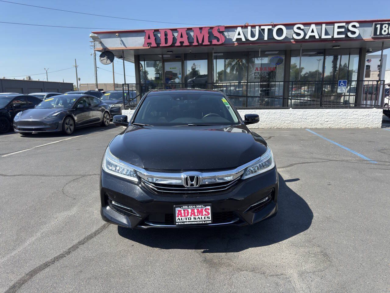 Used 2017 Honda Accord Touring image 8