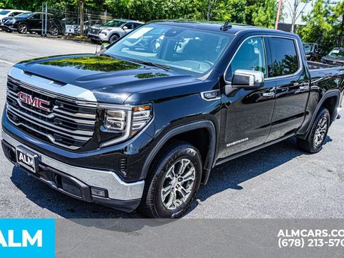 Used 2025 GMC Sierra 1500 SLT AWD/4WD image 14