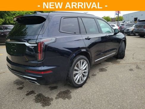 Used 2021 Cadillac XT6 Sport AWD/4WD image 3