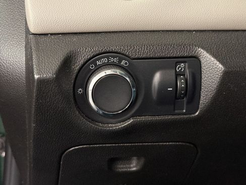 Used 2014 Chevrolet Cruze LS FWD image 29