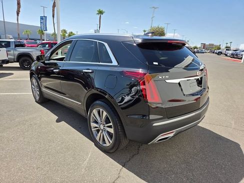 Certified 2024 Cadillac XT5 Premium Luxury w/ Technology Package FWD image 4