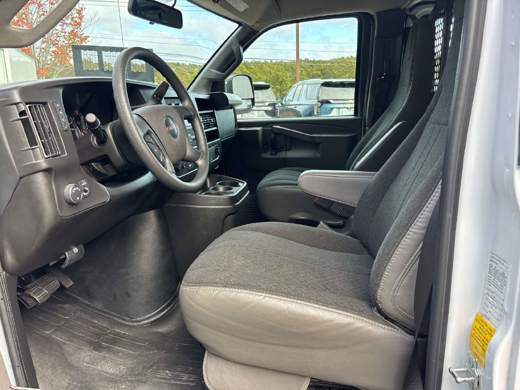 Used 2025 GMC Savana 2500 w/ Driver Convenience Package RWD image 12
