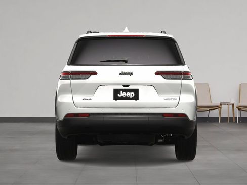 New 2024 Jeep Grand Cherokee L Limited w/ Black Appearance Package image 10