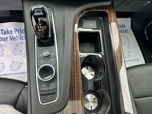 Used 2021 Cadillac Escalade ESV Premium Luxury image 34