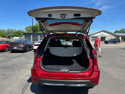 Used 2020 Nissan Rogue SV AWD/4WD image 9
