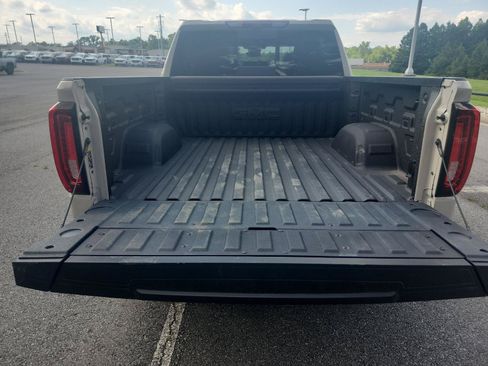 Used 2026 GMC Sierra 1500 AT4 w/ AT4 Premium Package AWD/4WD image 7