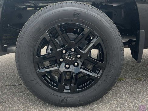 New 2026 Chevrolet Silverado 1500 Custom w/ Rally Edition AWD/4WD image 38