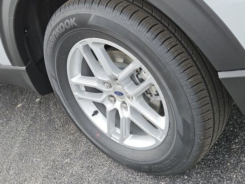 New 2026 Ford Explorer Active w/ Active Comfort Package image 9