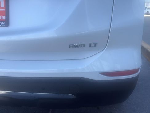 Used 2023 Chevrolet Equinox LT image 4