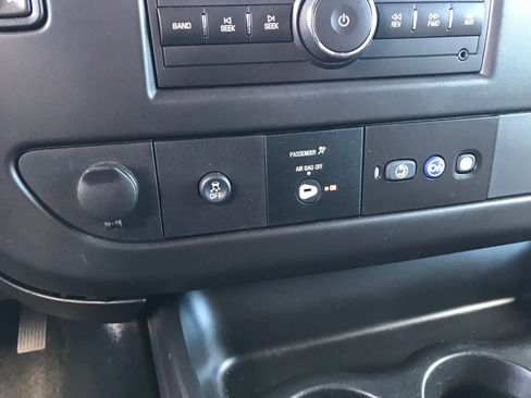 Used 2016 Chevrolet Express 3500 LT w/ LT Preferred Equipment Group image 19