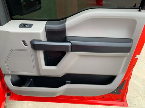 Used 2015 Ford F150 XL w/ Equipment Group 101A Mid RWD image 12