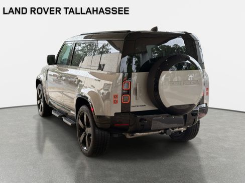 New 2026 Land Rover Defender 110 X-Dynamic SE AWD/4WD image 7