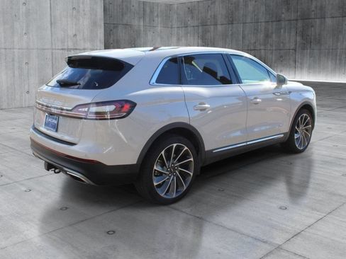 Used 2022 Lincoln Nautilus Reserve w/ Equipment Group 202A AWD/4WD image 5