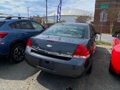 Used 2010 Chevrolet Impala LT FWD image 4