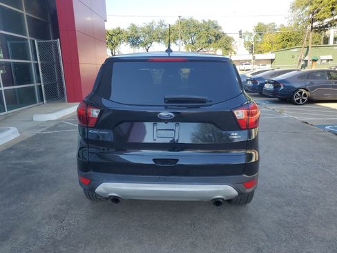 Used 2019 Ford Escape SE AWD/4WD image 5