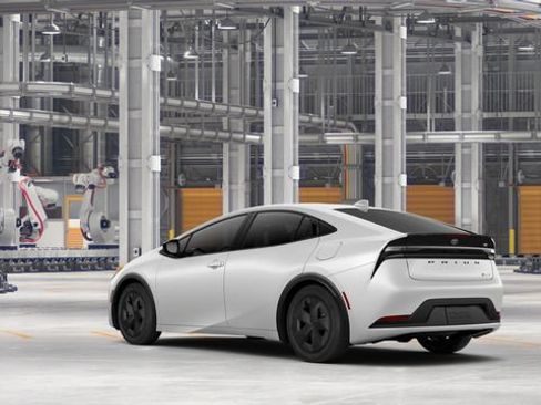 New 2027 Toyota Prius Plug-In Hybrid FWD image 8