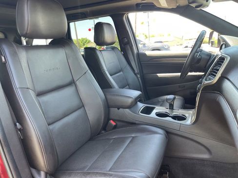 Used 2015 Jeep Grand Cherokee Summit image 12
