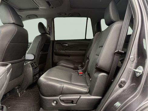 Used 2021 Honda Pilot Elite image 19