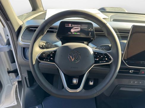 New 2025 Volkswagen ID. Buzz Pro S image 9