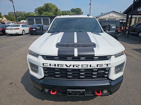 Used 2020 Chevrolet Silverado 2500 Custom w/ Custom Value Package AWD/4WD image 9