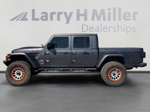 Used 2021 Jeep Gladiator Mojave image 2