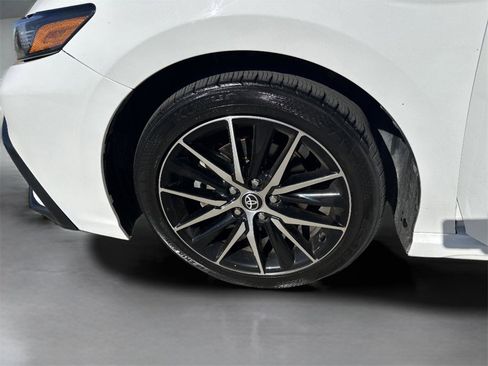 Used 2023 Toyota Camry SE image 26