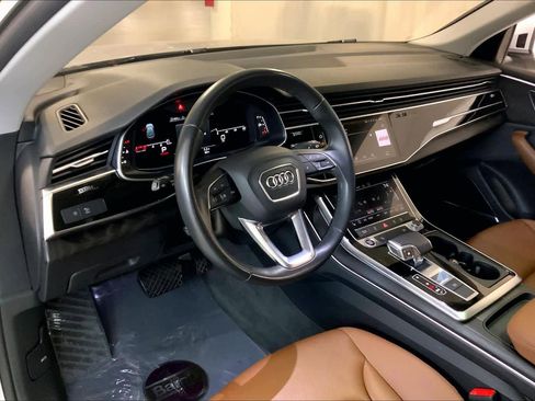 Used 2022 Audi Q8 Premium Plus image 17