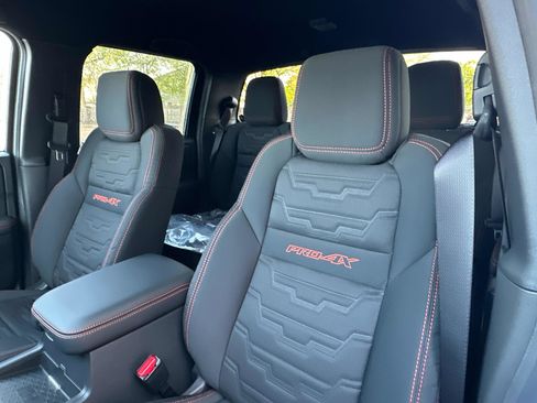 New 2026 Nissan Frontier PRO-4X w/ Pro-4x Convenience Package AWD/4WD image 21