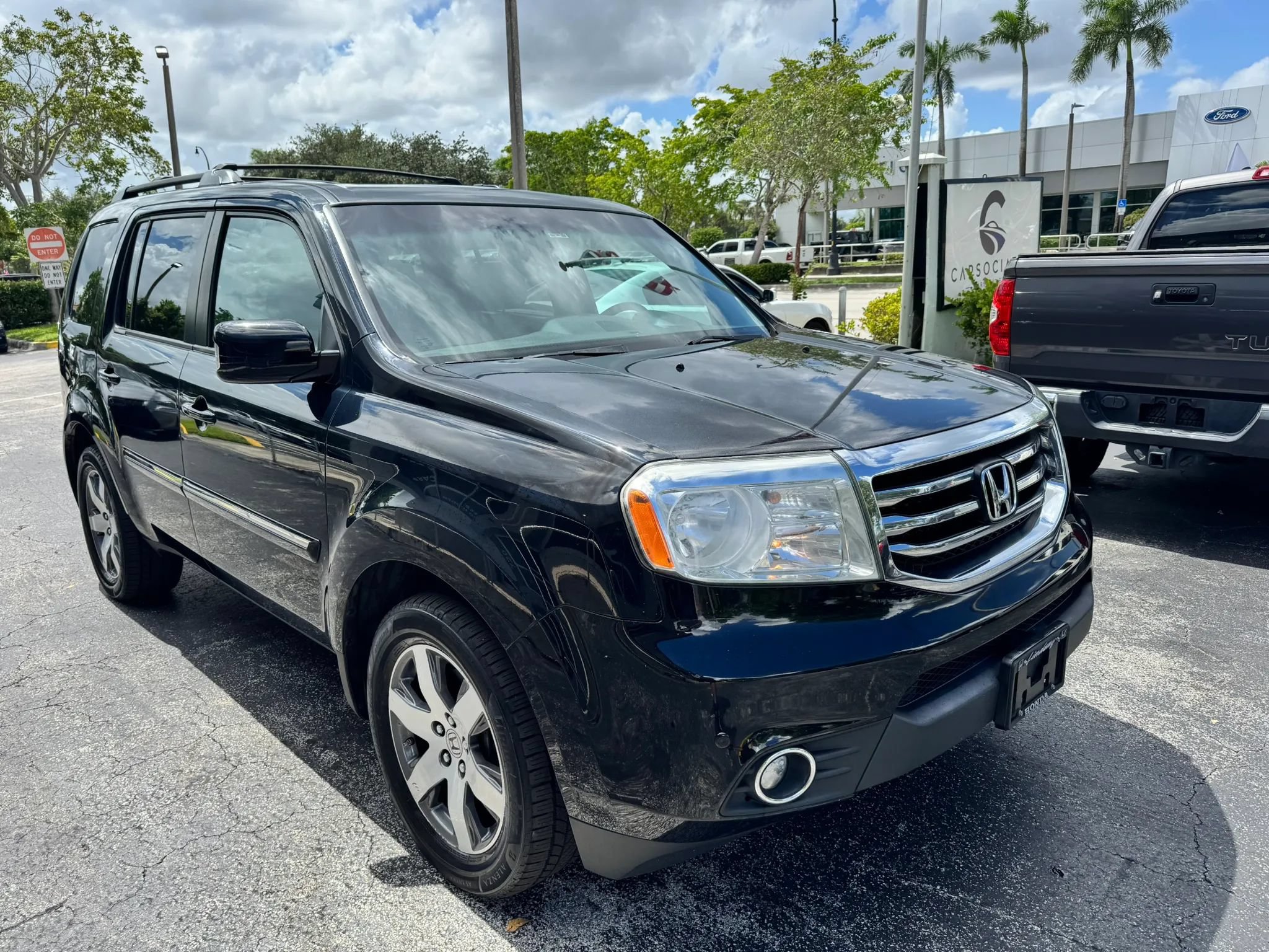 Used 2015 Honda Pilot Touring image 3