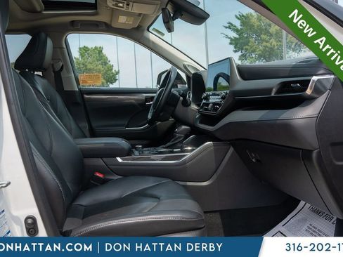 Used 2022 Toyota Highlander Limited AWD/4WD image 27